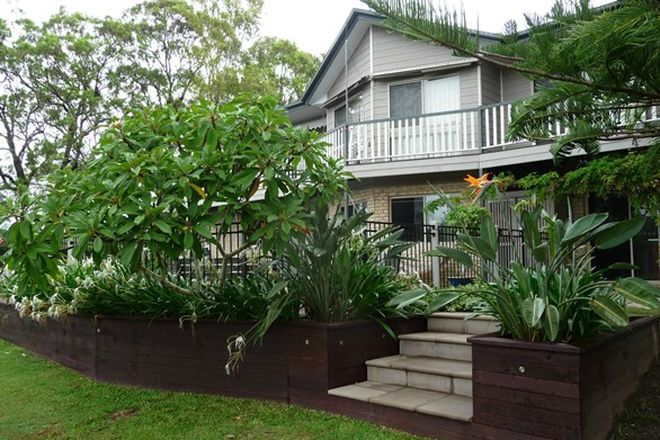 Picture of 10 Boat Harbour Drive, MACLEAY ISLAND QLD 4184