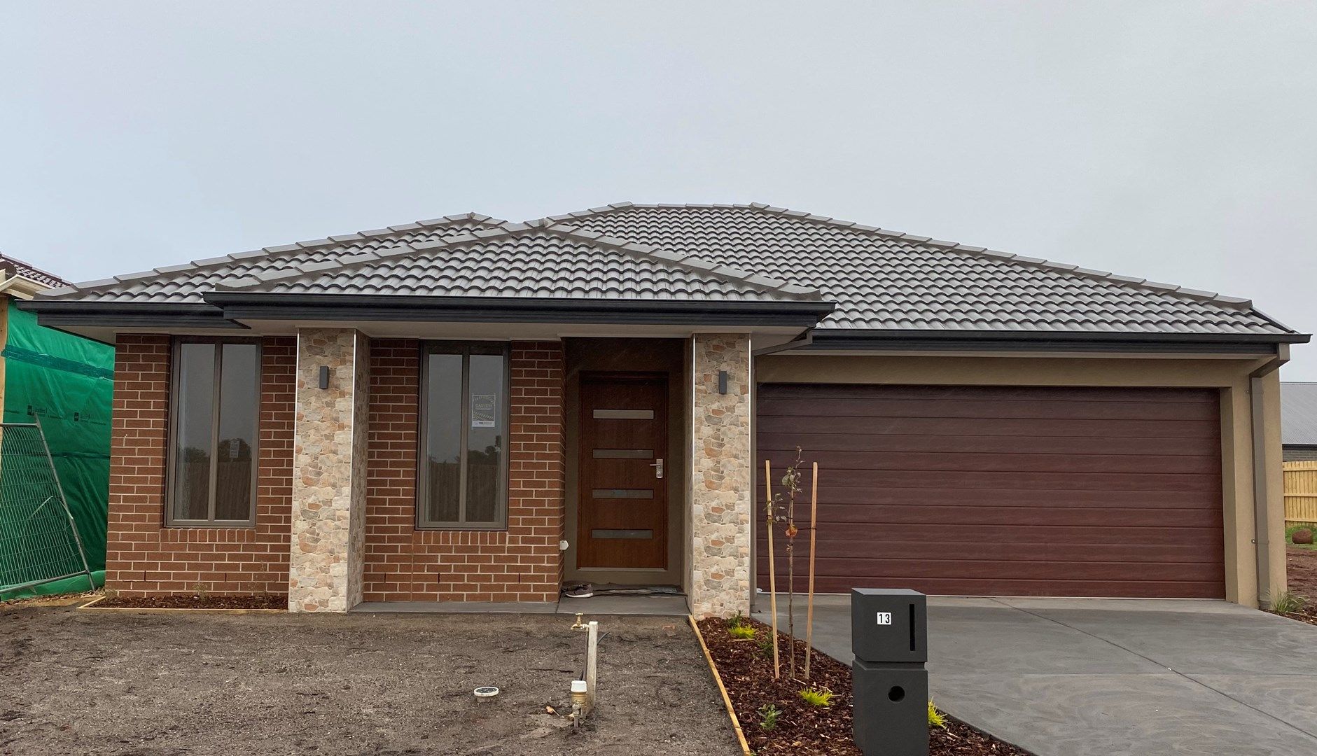 4 bedrooms House in 13 Meighen Circuit MELTON SOUTH VIC, 3338