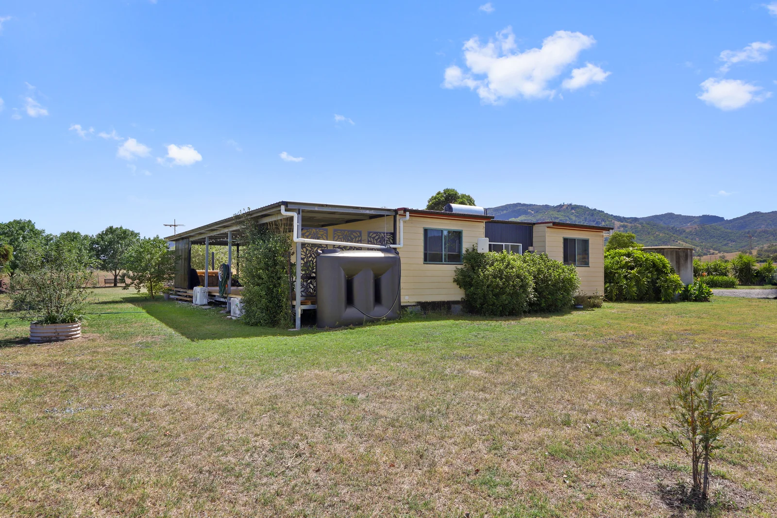 135 Mareeba Road, Parkville NSW 2337