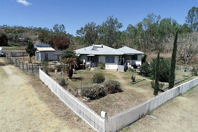 2 Creek St, Baree QLD 4714, Image 0