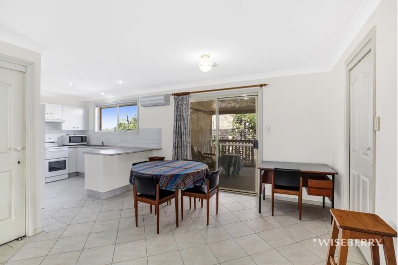 2/10 Courigal Street, Lake Haven NSW 2263, Image 2