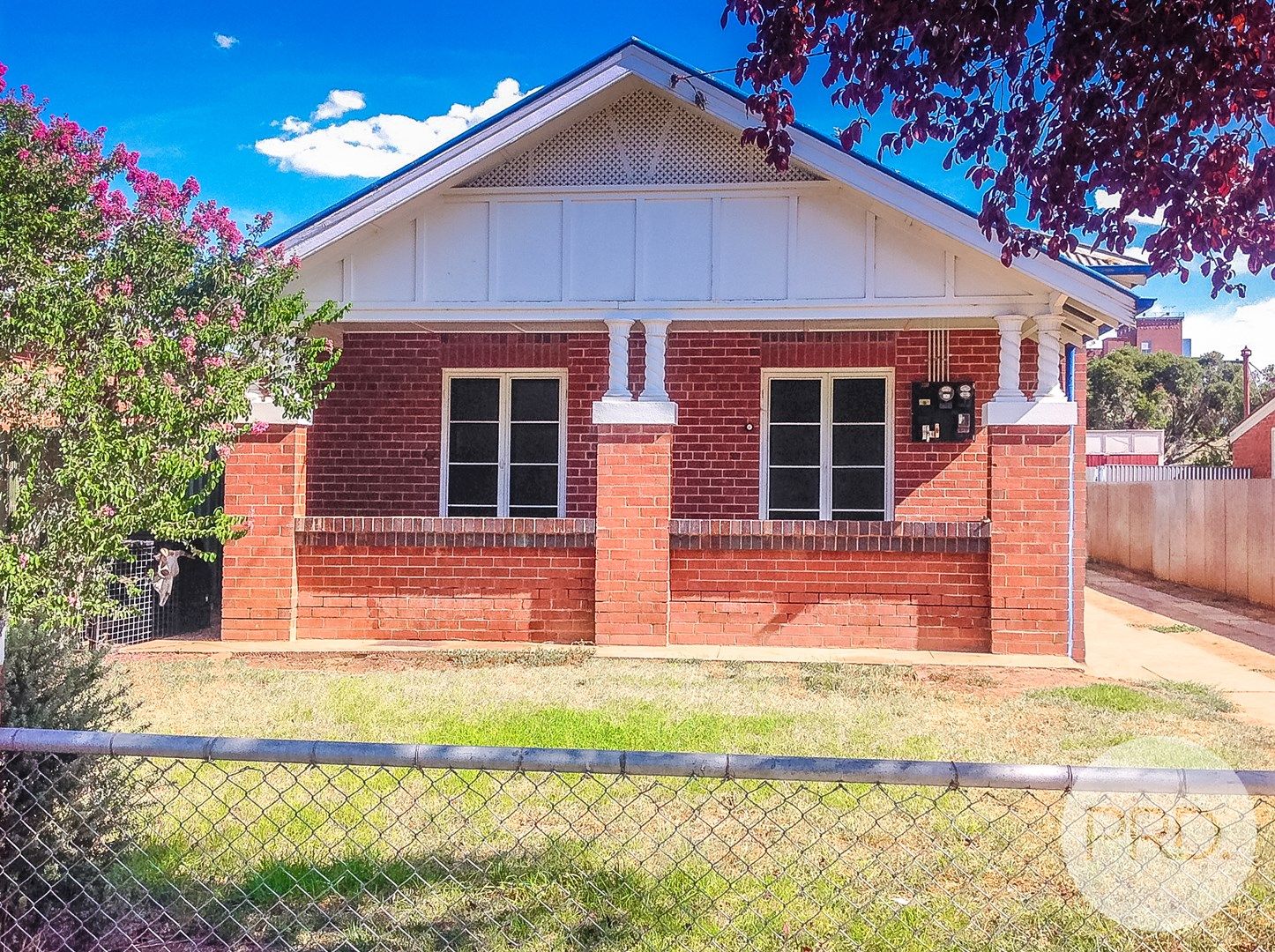 3 bedrooms House in 14 Darlow Street WAGGA WAGGA NSW, 2650