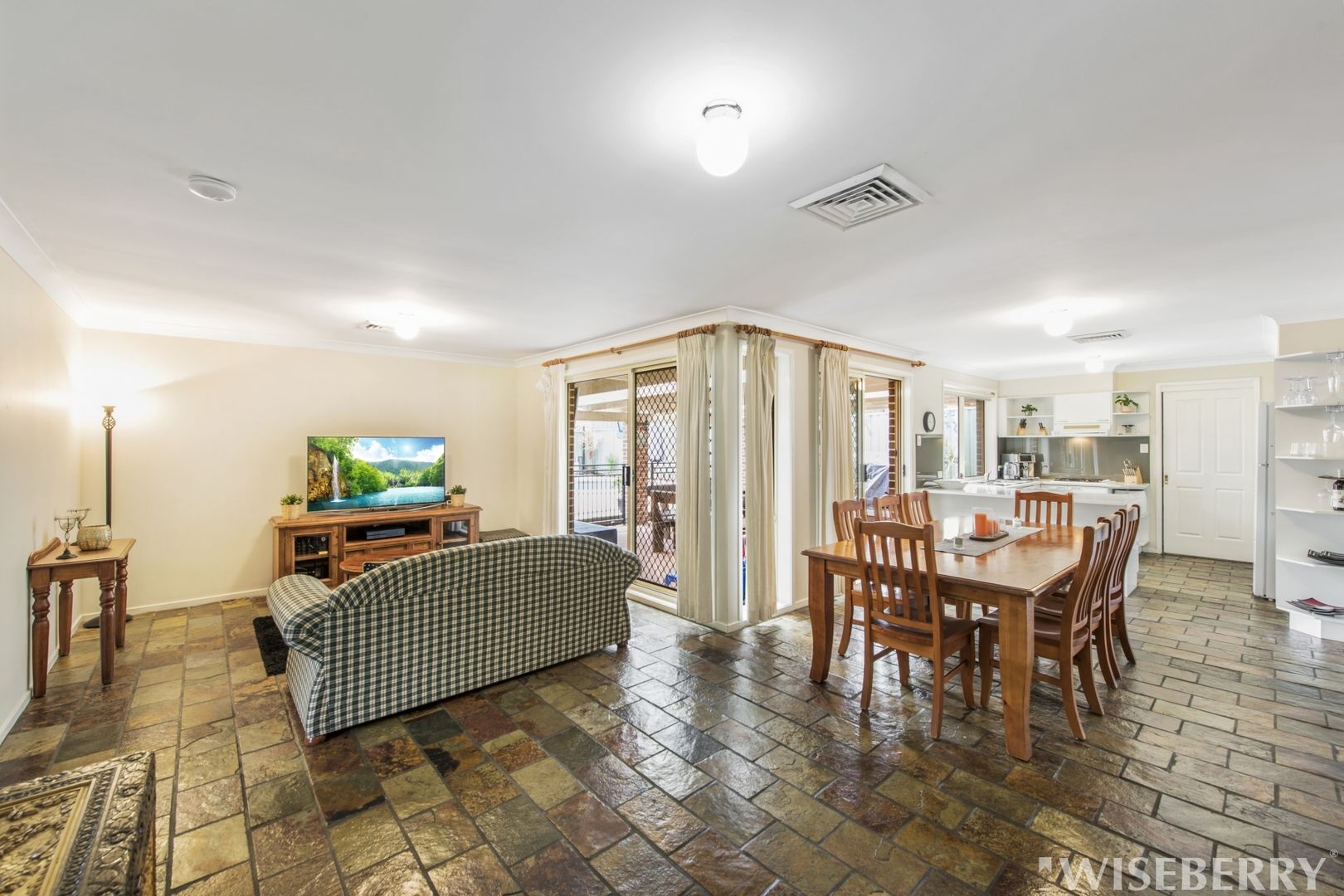 42 Bowie Road, Kariong NSW 2250, Image 2