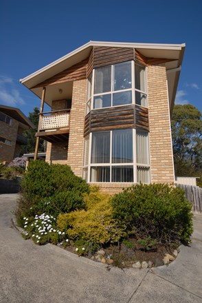 2/14 Longley Court, Glenorchy TAS 7010