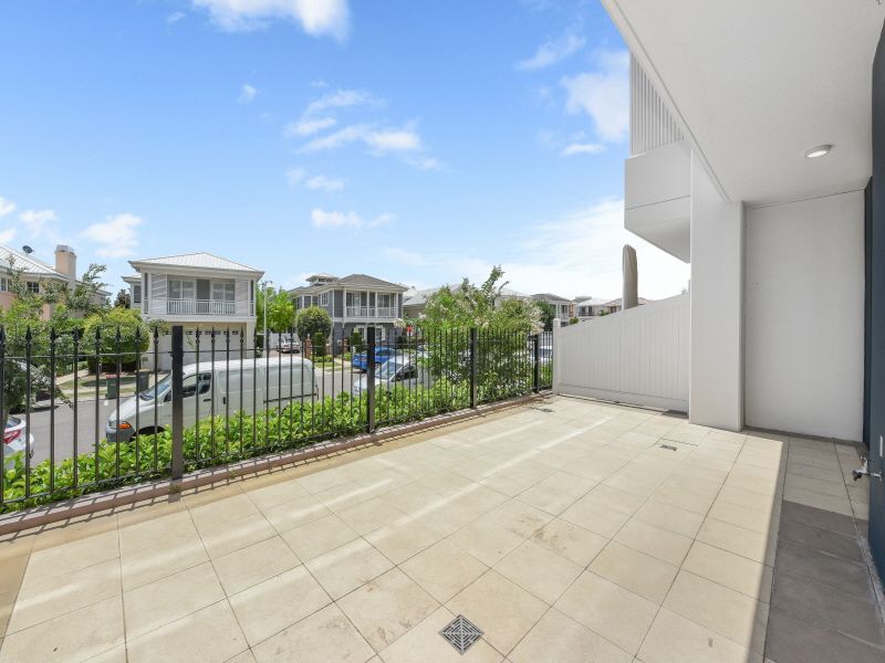 1 bedrooms Apartment / Unit / Flat in 109/38 Peninsula Drive BREAKFAST POINT NSW, 2137