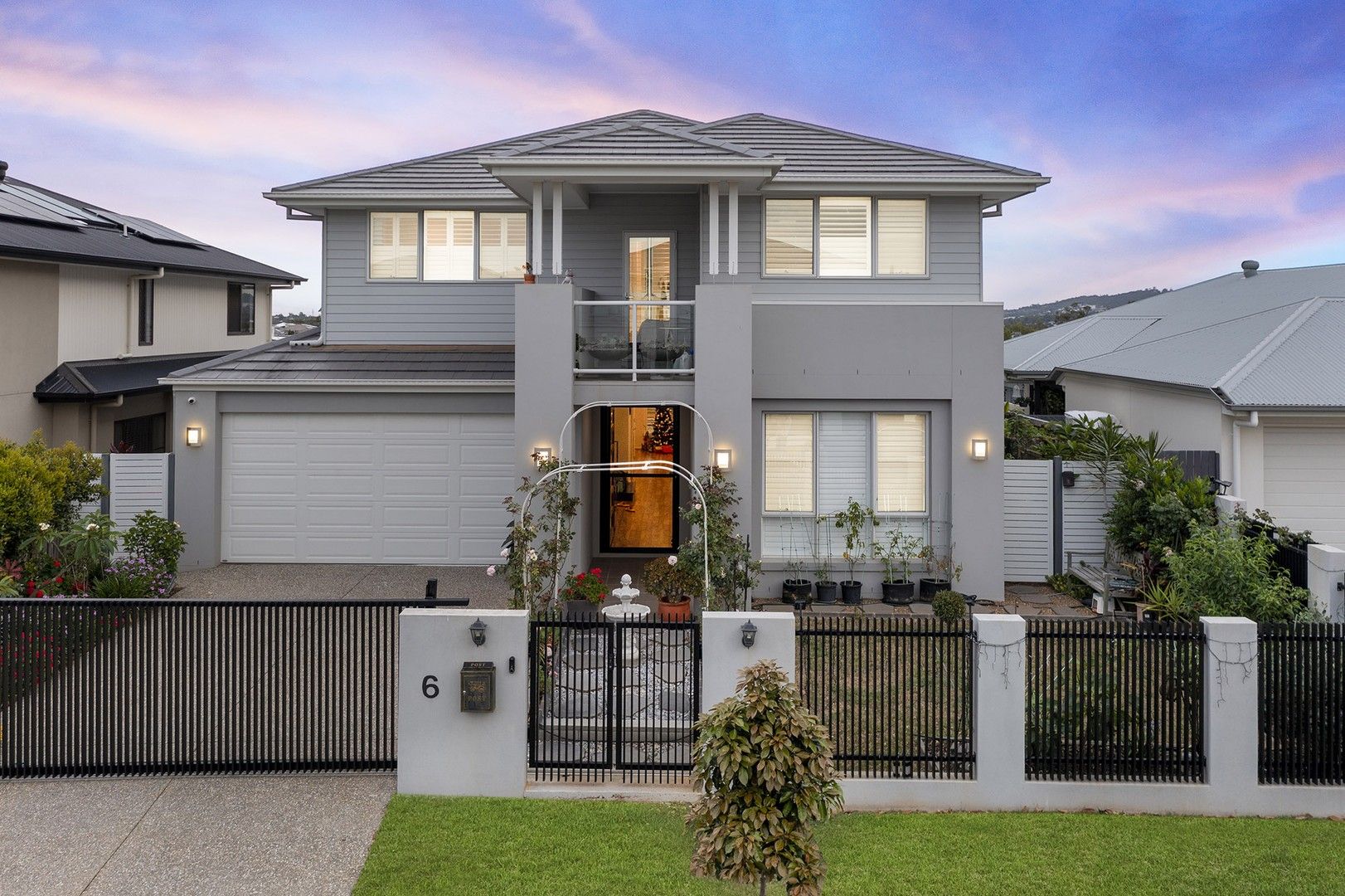 7 bedrooms House in 6 Willow Way ROCHEDALE QLD, 4123