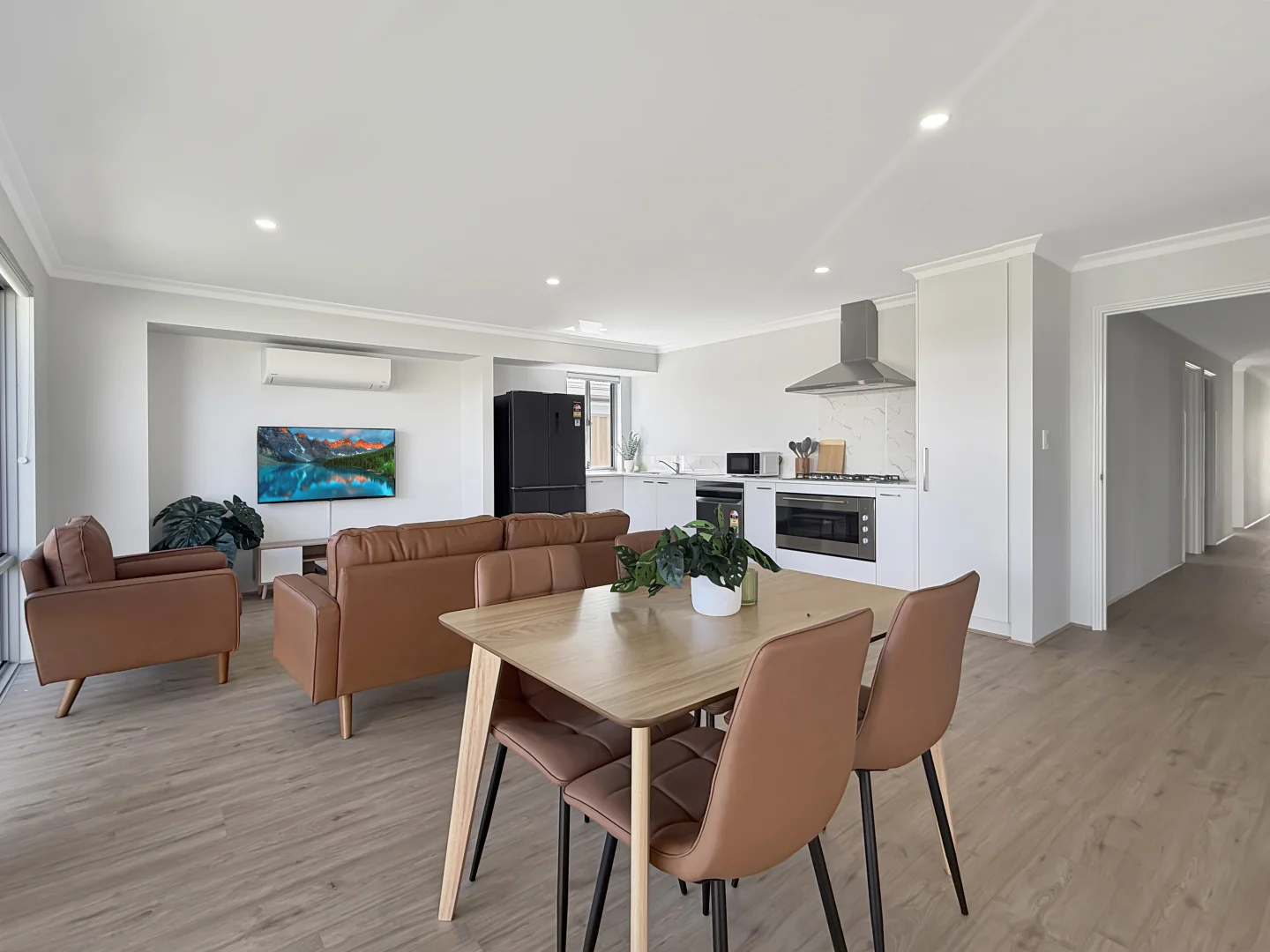 Additional image 3 of room 1/30 Sunglow Street, Karnup WA 6176