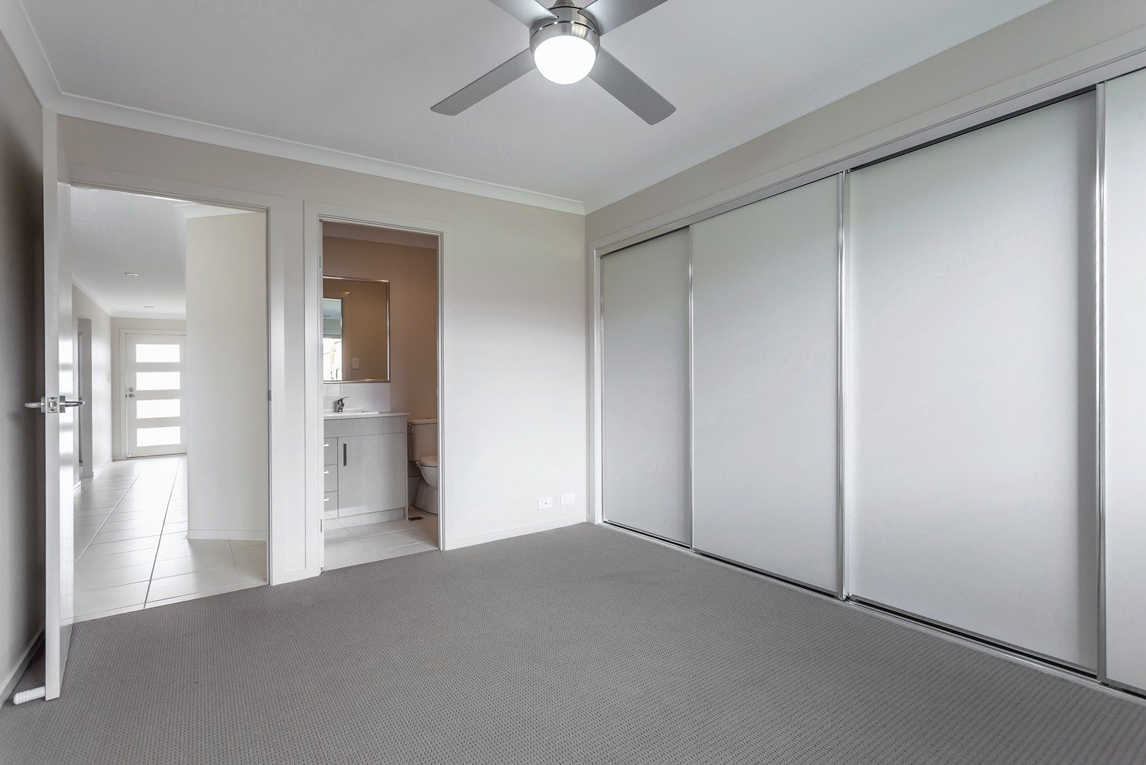 1/12 Cassidy Terrace, Mount Kynoch QLD 4350, Image 1