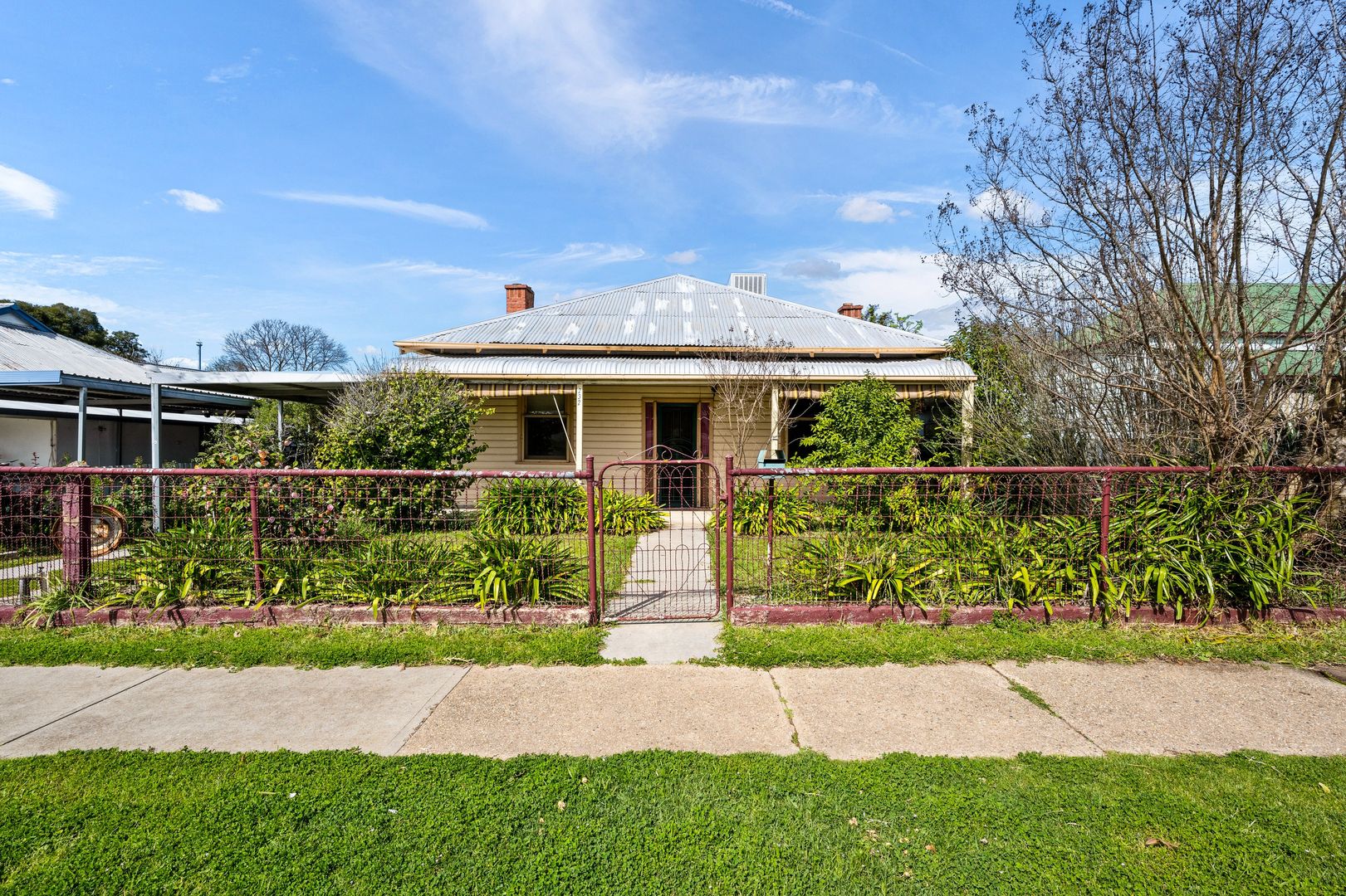 232 Honour Avenue, Corowa NSW 2646