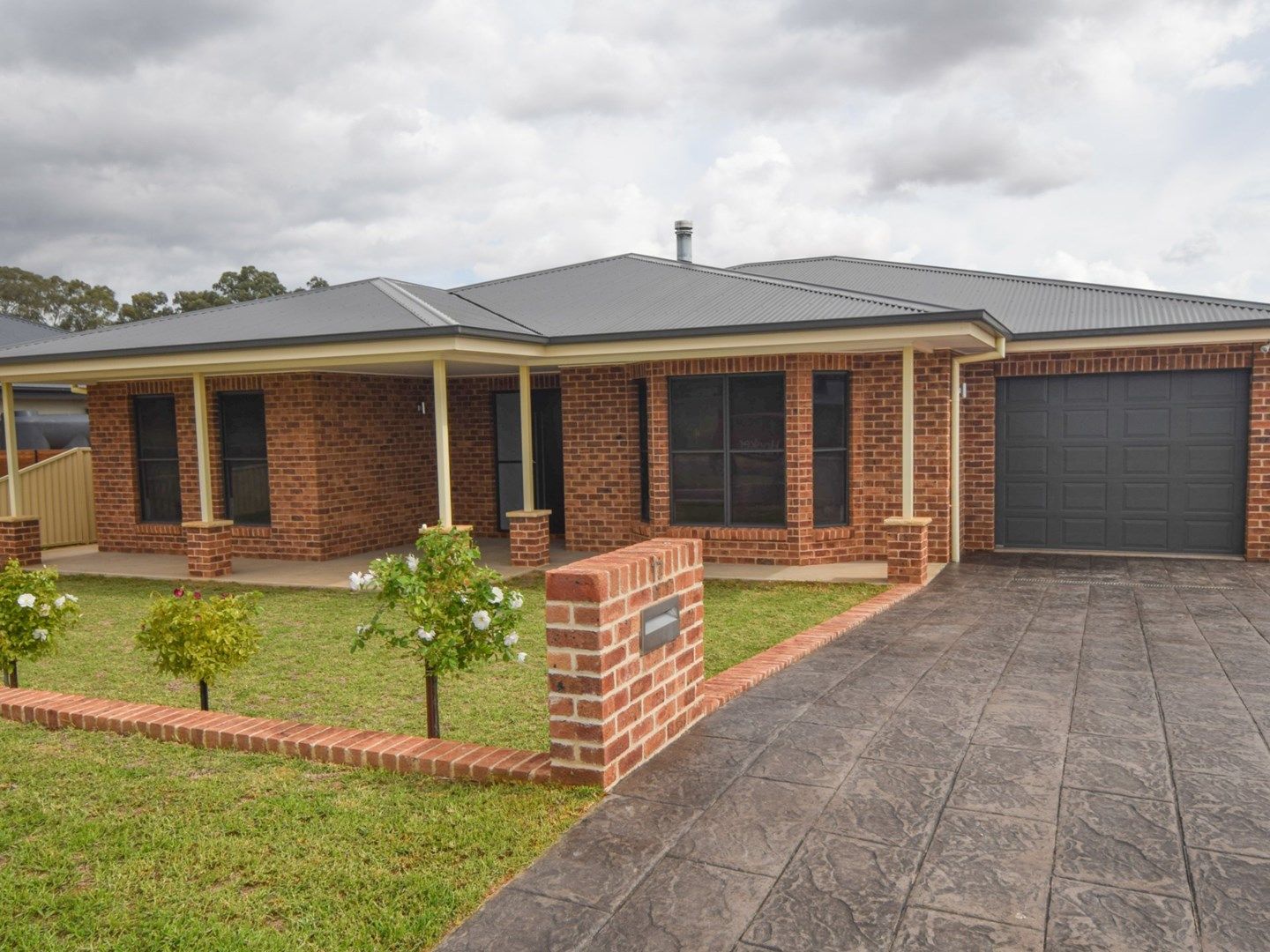 17 Huckel Street, Grenfell NSW 2810, Image 0