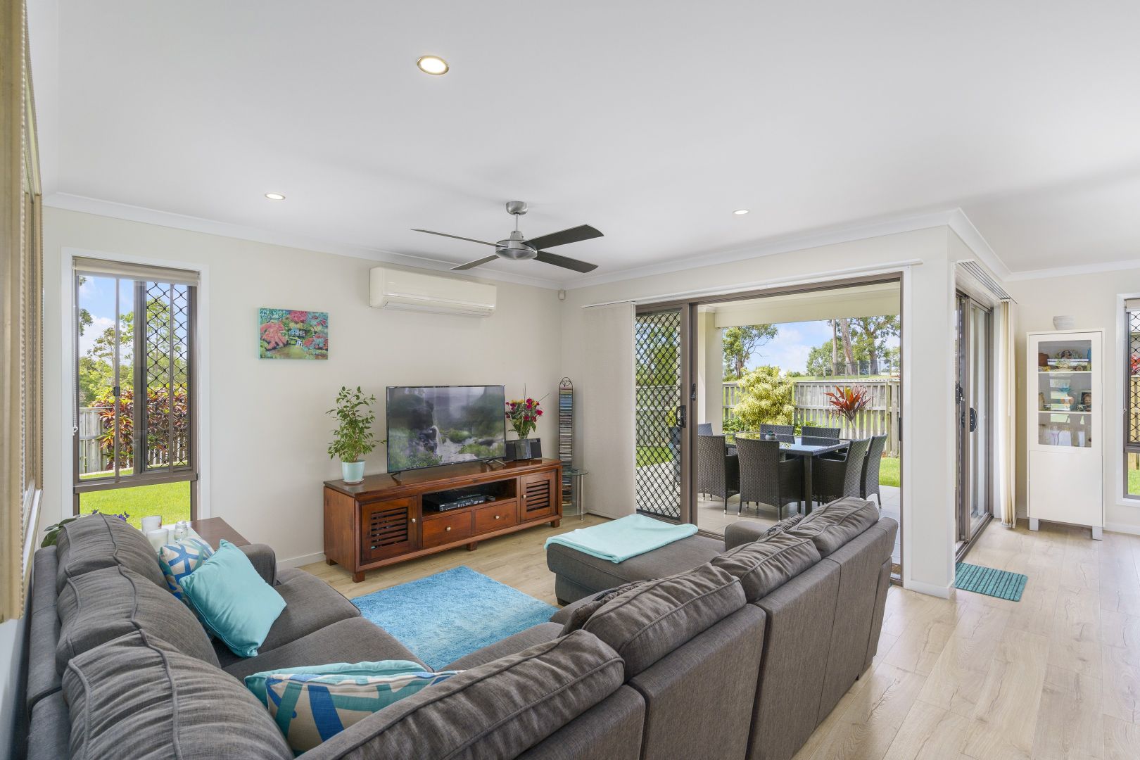 2 Roslyn Close, Coomera QLD 4209, Image 2