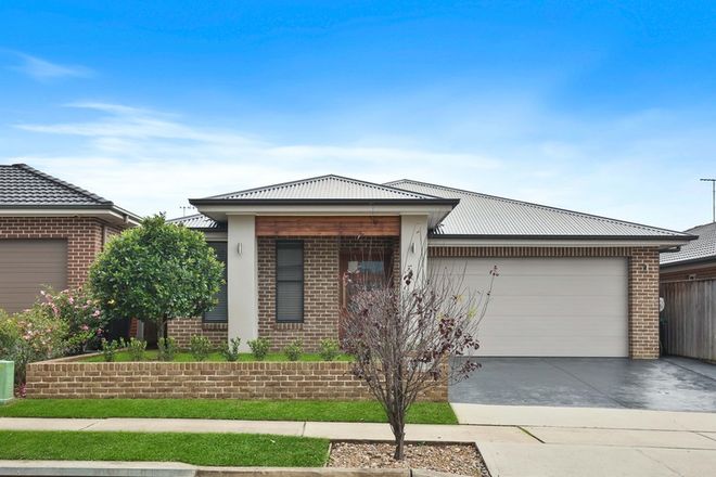 Picture of 9 James Riley Dr, GLENMORE PARK NSW 2745