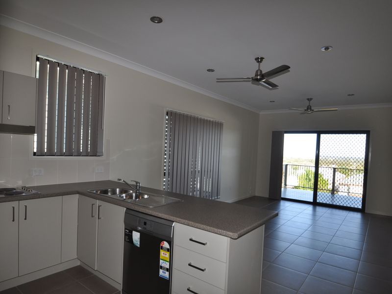 2/58 Manly Road, Manly West QLD 4179, Image 1