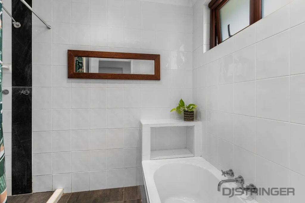 Additional image 8 of 5 Whitsunday Drive, Currumbin Waters QLD 4223