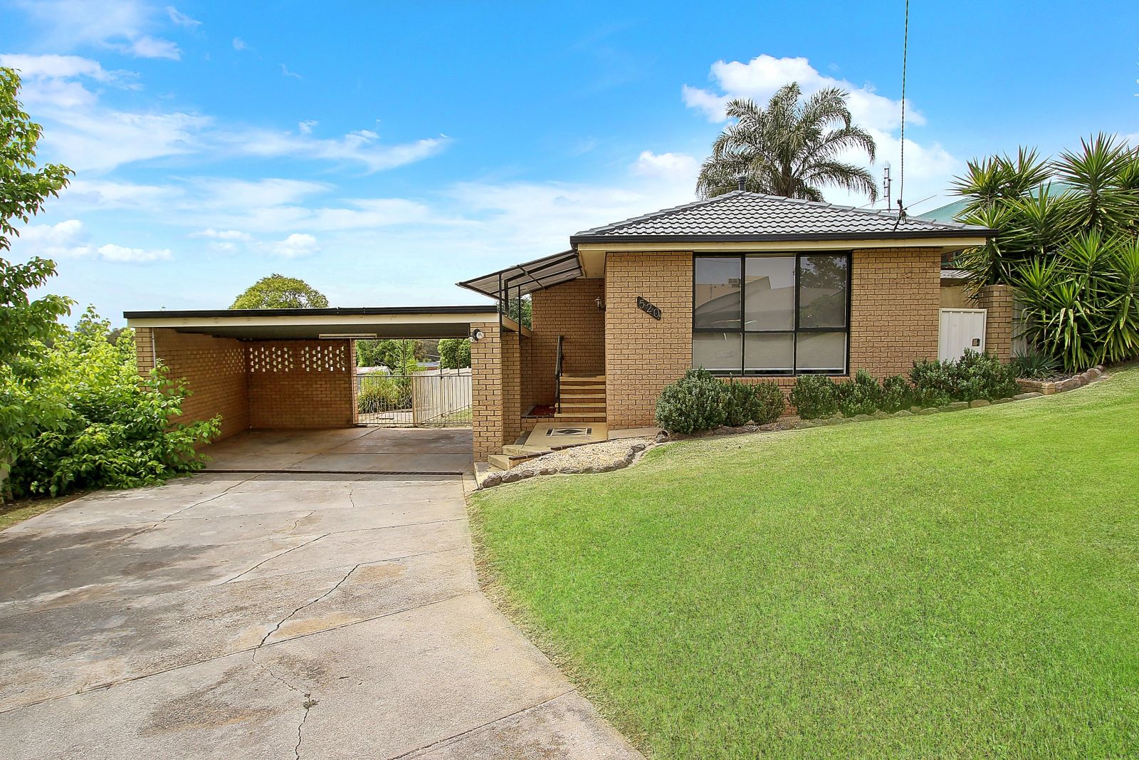 520 Munro Street, Hamilton Valley NSW 2641, Image 2