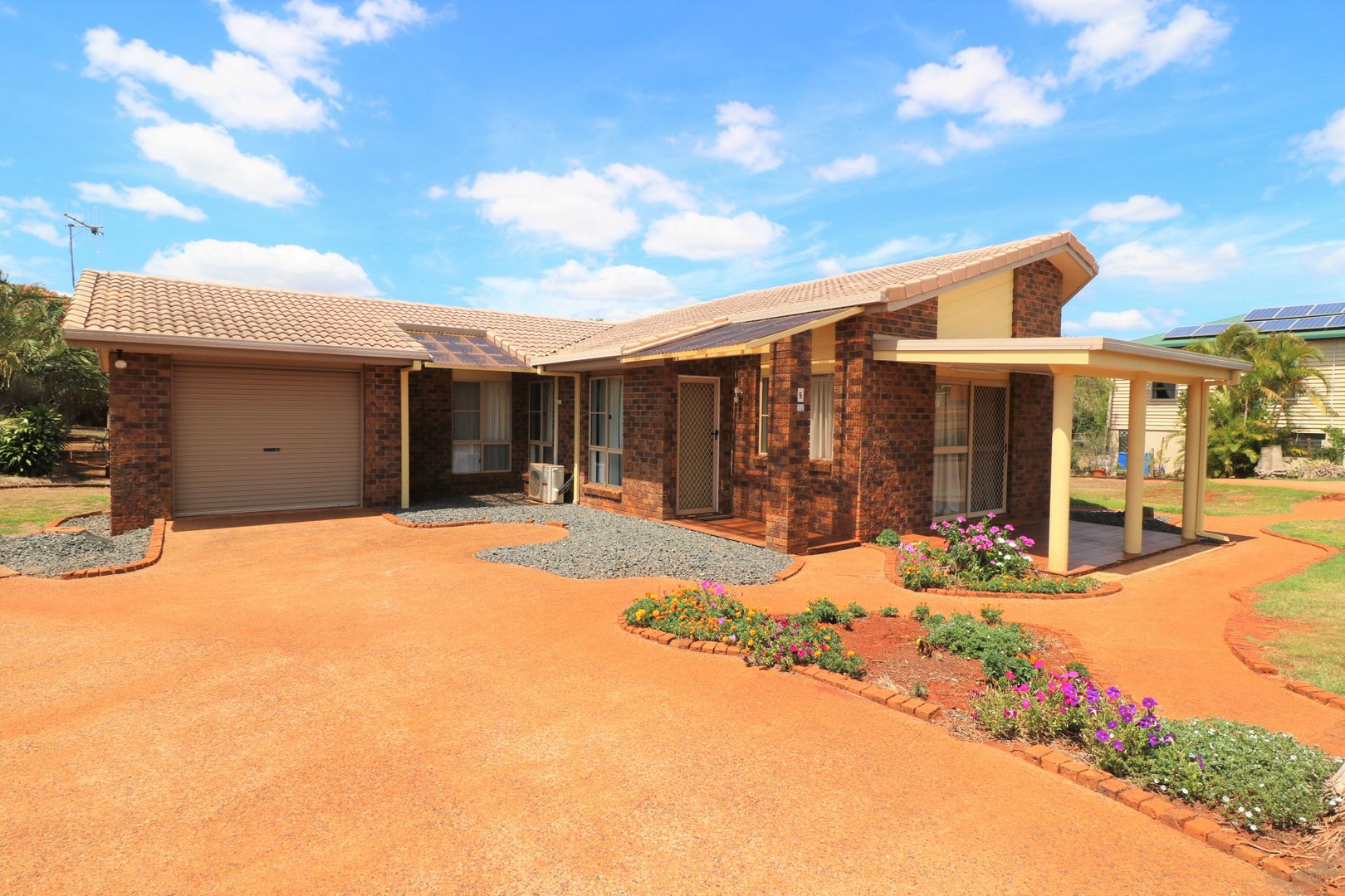 3 bedrooms House in 5 North  Street CHILDERS QLD, 4660