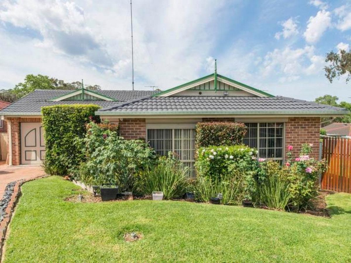 3 bedrooms House in 16 Cowan Place GLENMORE PARK NSW, 2745