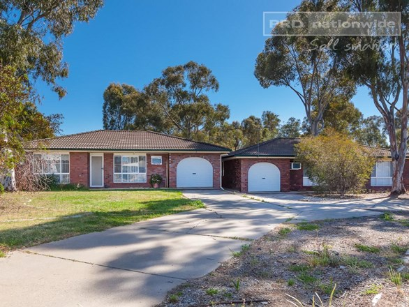 11 Matheson Place, Estella NSW 2650