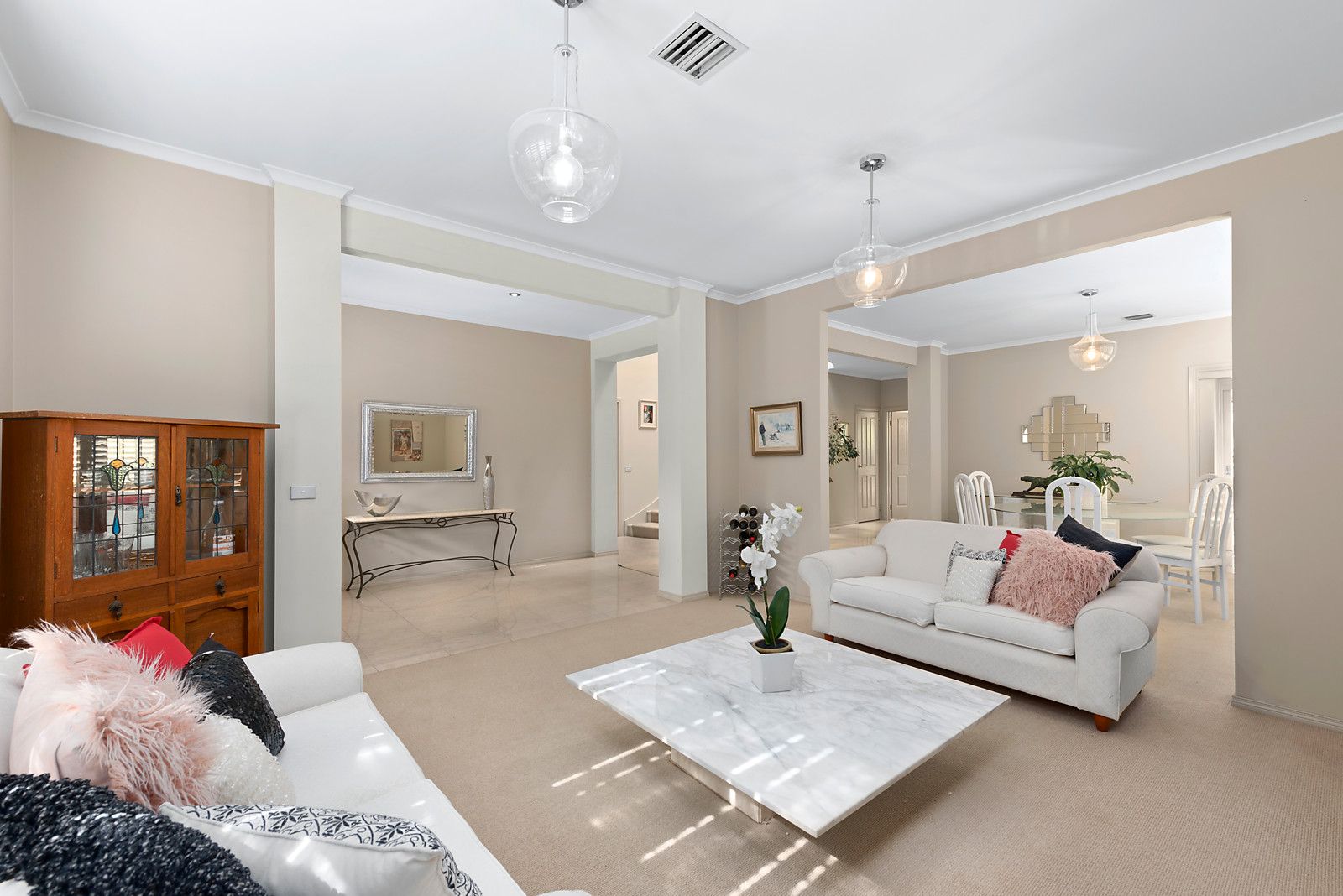 26 Kyarra Road, Glen Iris VIC 3146, Image 2