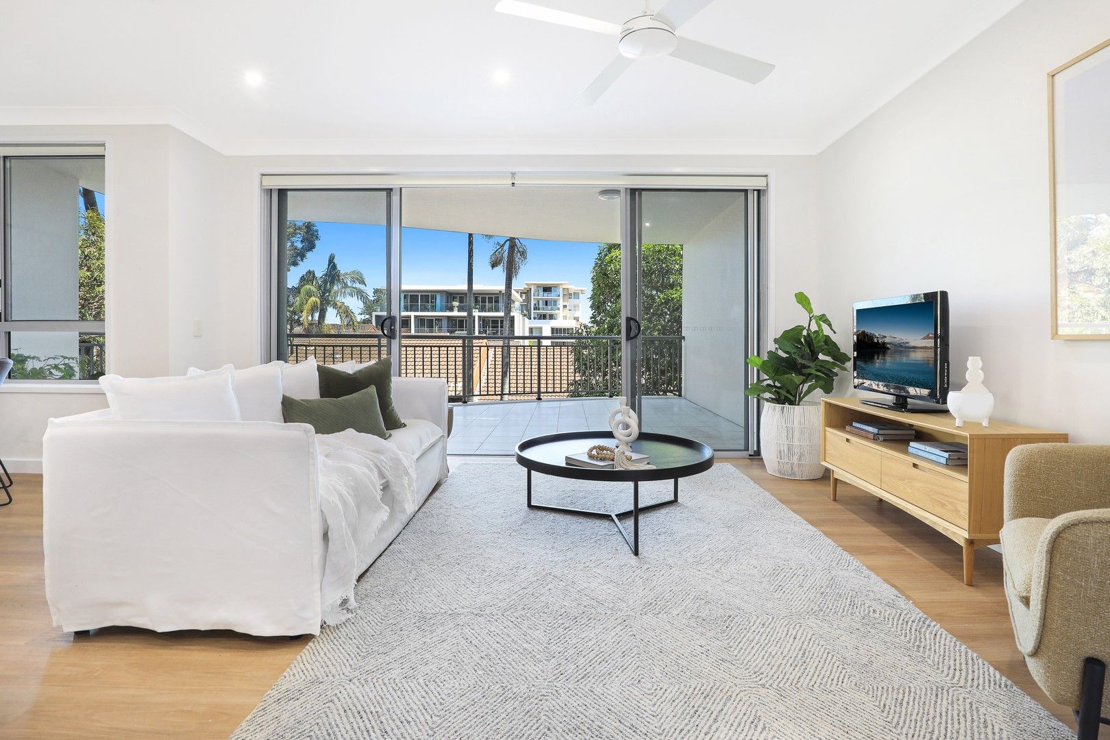 2 bedrooms Apartment / Unit / Flat in 22/16-20 Keira Street WOLLONGONG NSW, 2500