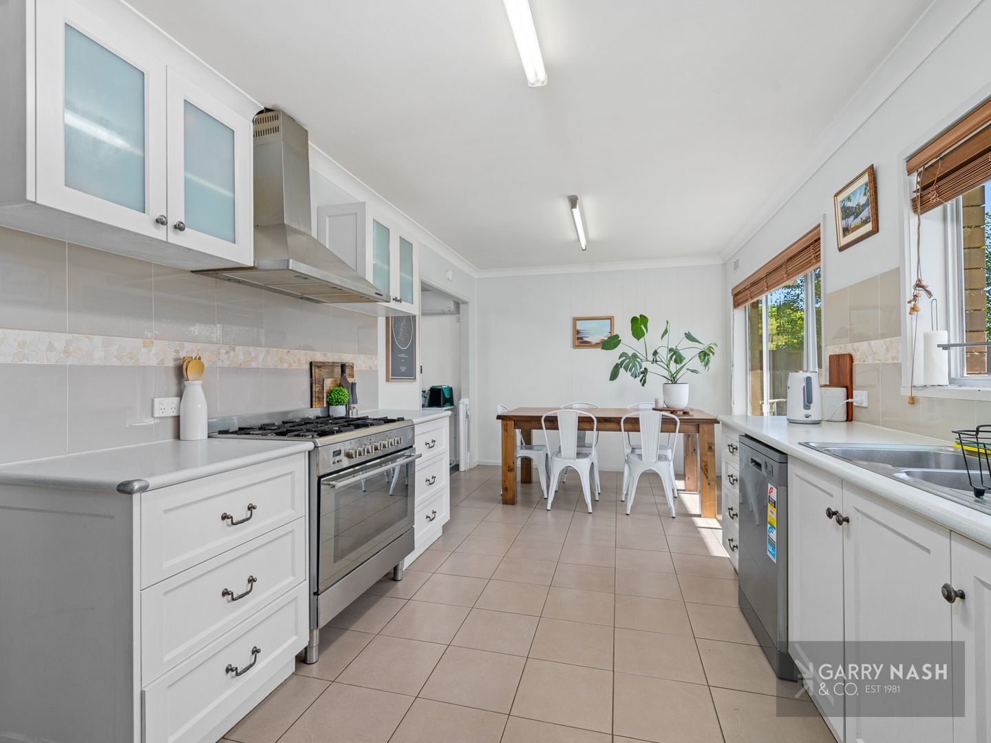 825 Whorouly Road, Whorouly VIC 3735, Image 1