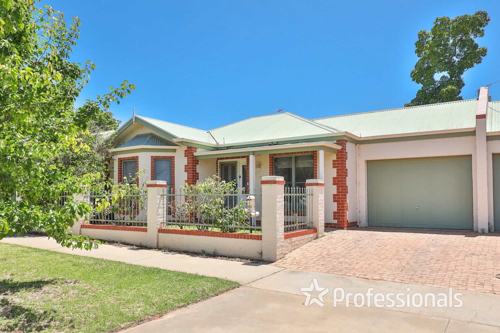 2 bedrooms Townhouse in 166 Ninth Street MILDURA VIC, 3500