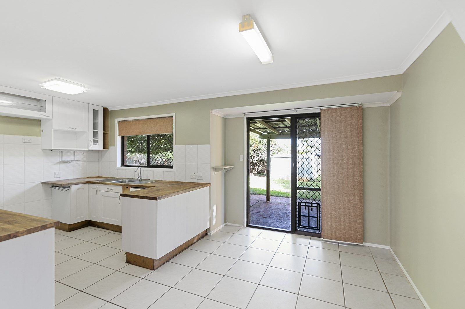41 Talwong Street, Manly West QLD 4179, Image 2