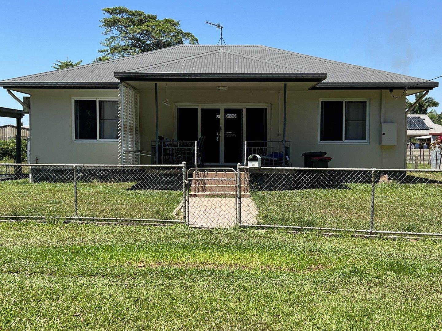 5 Vaughan St, Tully QLD 4854 Domain