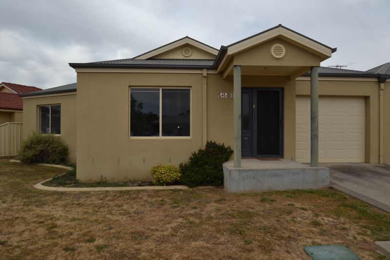 B/22 COLLYNDALE DRIVE, WANGARATTA VIC 3677, Image 0