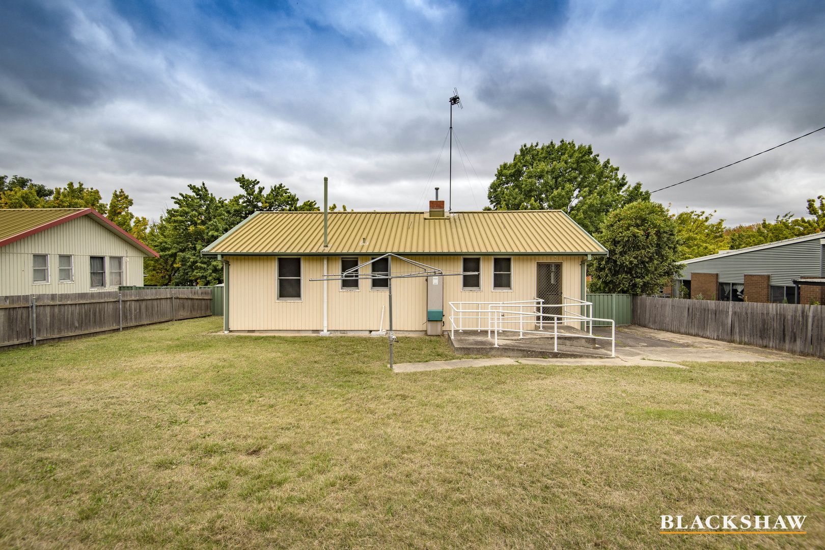 16 Arunta Street, Narrabundah ACT 2604, Image 2