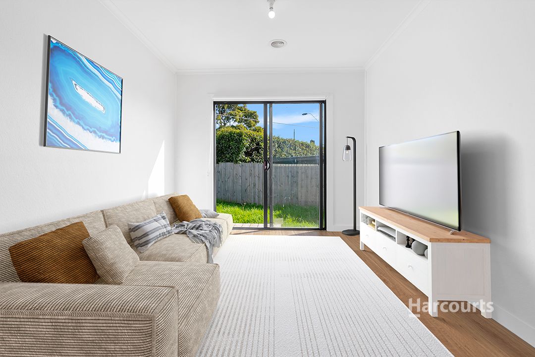 1/32 Lacebark Street, Doveton VIC 3177, Image 1