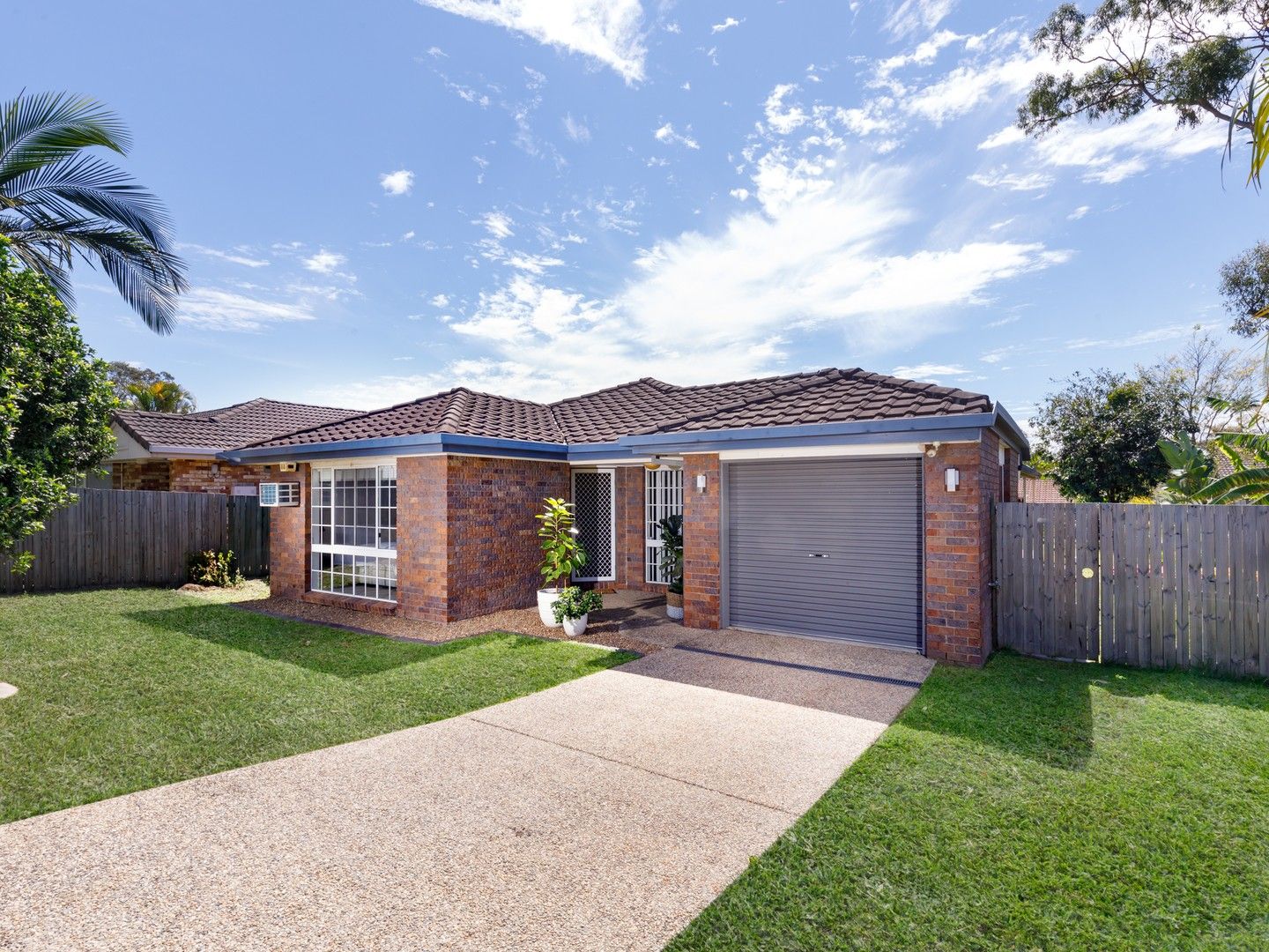 4 bedrooms House in 165 Sumners Road MIDDLE PARK QLD, 4074
