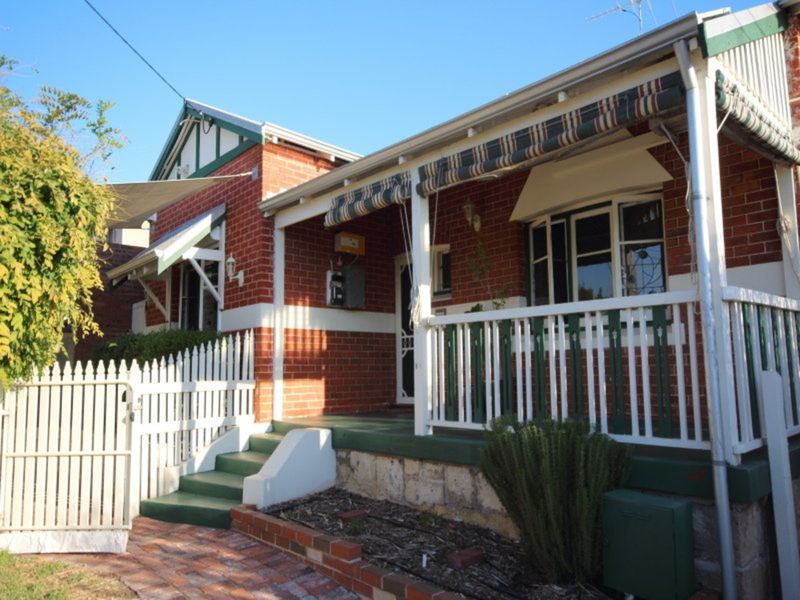 3 bedrooms House in 137 Crawford Road MAYLANDS WA, 6051