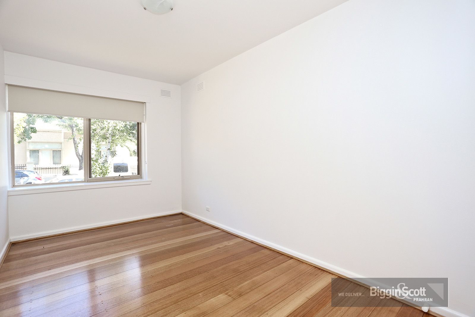 2/5 Gordon Street, Toorak VIC 3142, Image 1