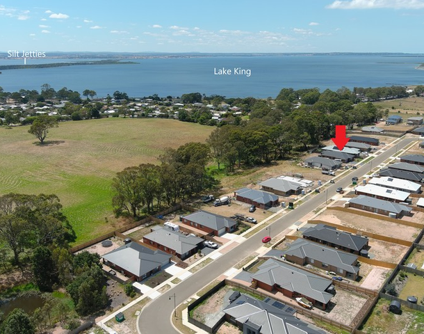 35 Houghton Crescent, Eagle Point VIC 3878