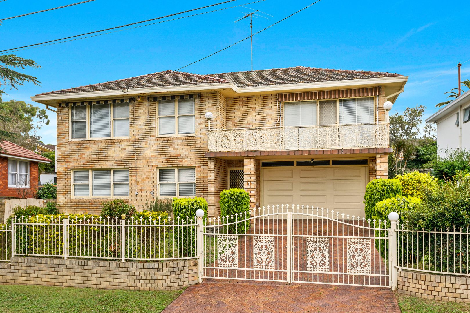 1 Wadsley Crescent, Connells Point NSW 2221, Image 1