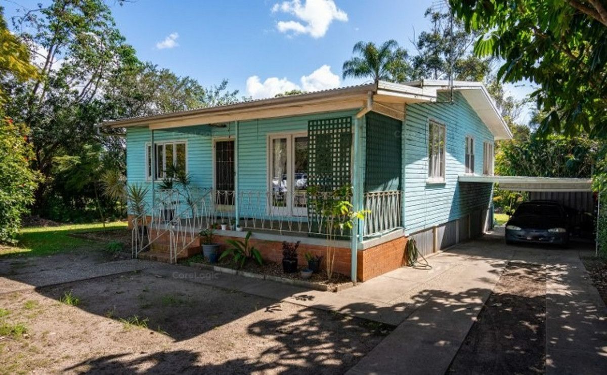 3 bedrooms House in 17 Caboolture River Road MORAYFIELD QLD, 4506