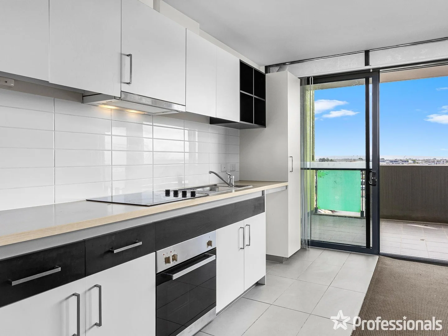 Additional image 2 of 23/2 Points Way, Cockburn Central WA 6164