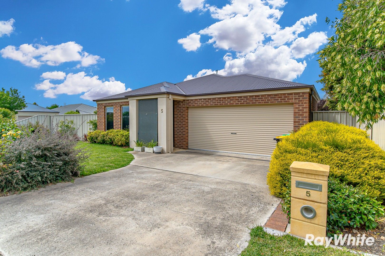 5 Glenwill Drive, Epsom VIC 3551, Image 0