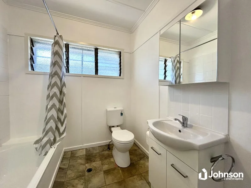 Additional image 10 of 9 Crosshill Street, Leichhardt QLD 4305