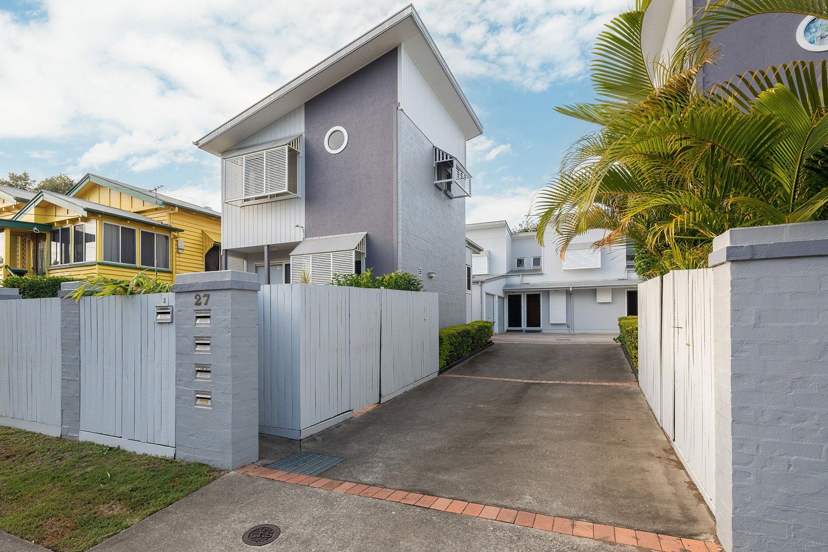 2 bedrooms Townhouse in 2/27 Fifth Avenue SANDGATE QLD, 4017
