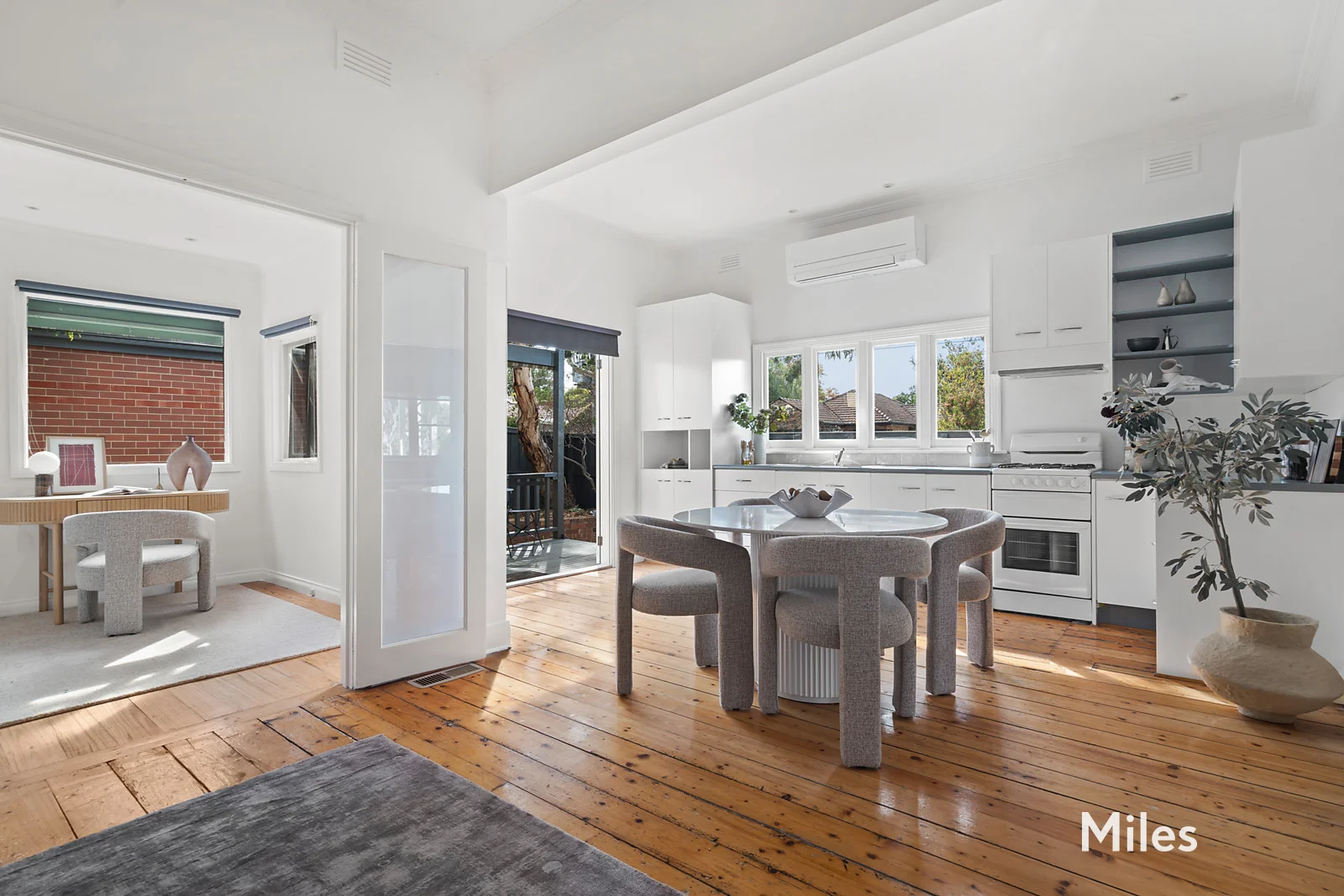 Additional image 3 of 67 Mountain View Parade, Rosanna VIC 3084