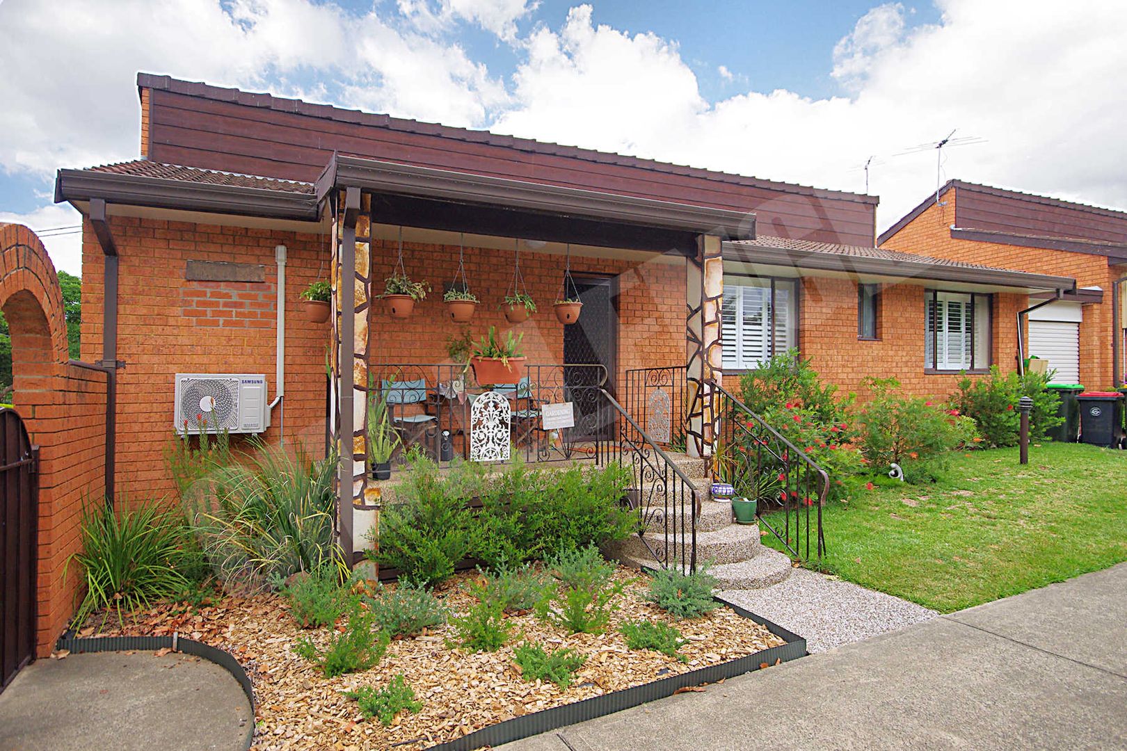 1/10 First Avenue, Belfield Property History & Address Research Domain