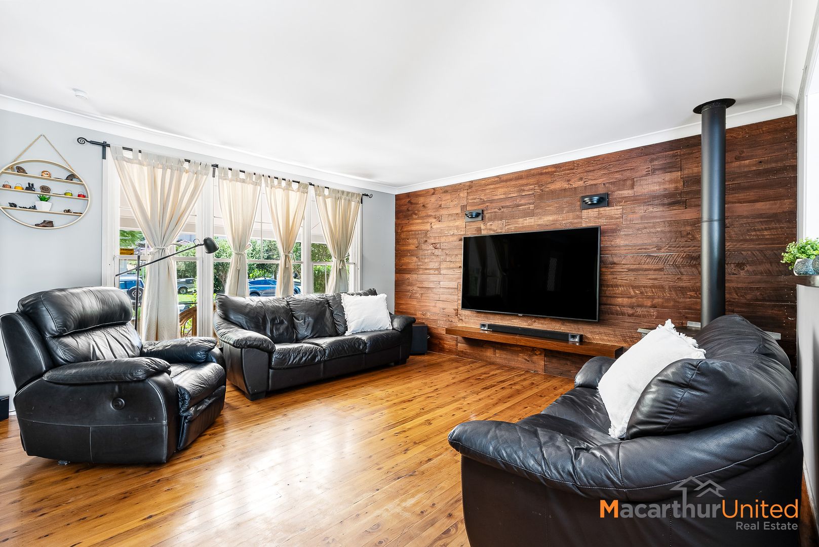 29 Coachwood Crescent, Bradbury NSW 2560, Image 1