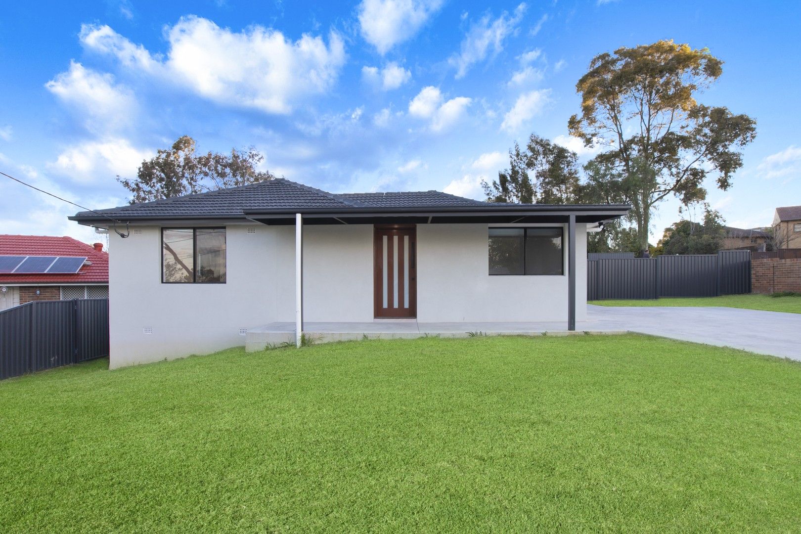 4 bedrooms House in 8 Kathleen Avenue LURNEA NSW, 2170