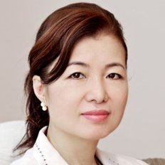 Mami Tanaka, Sales representative