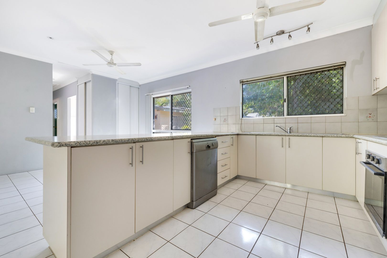 58 James Circuit, Woodroffe NT 0830, Image 1