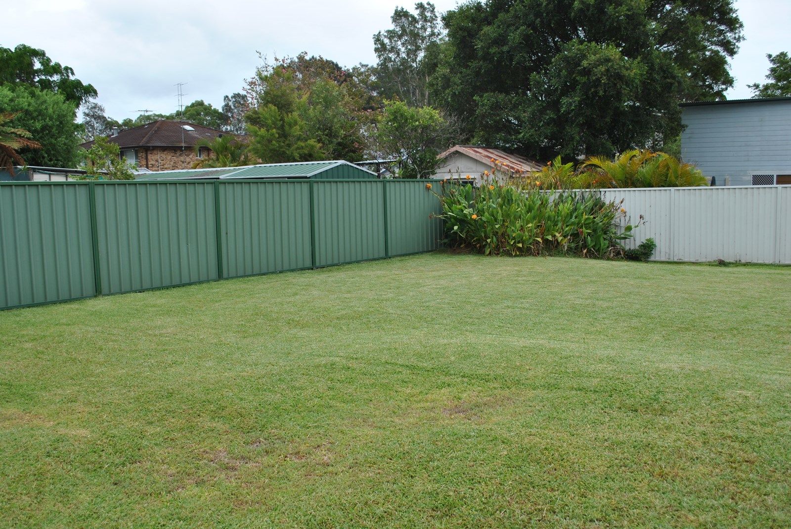 10  Ballarat Avenue, Mannering Park NSW 2259, Image 2