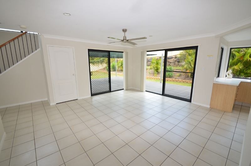 5 Tanzen Drive, Arundel QLD 4214, Image 2