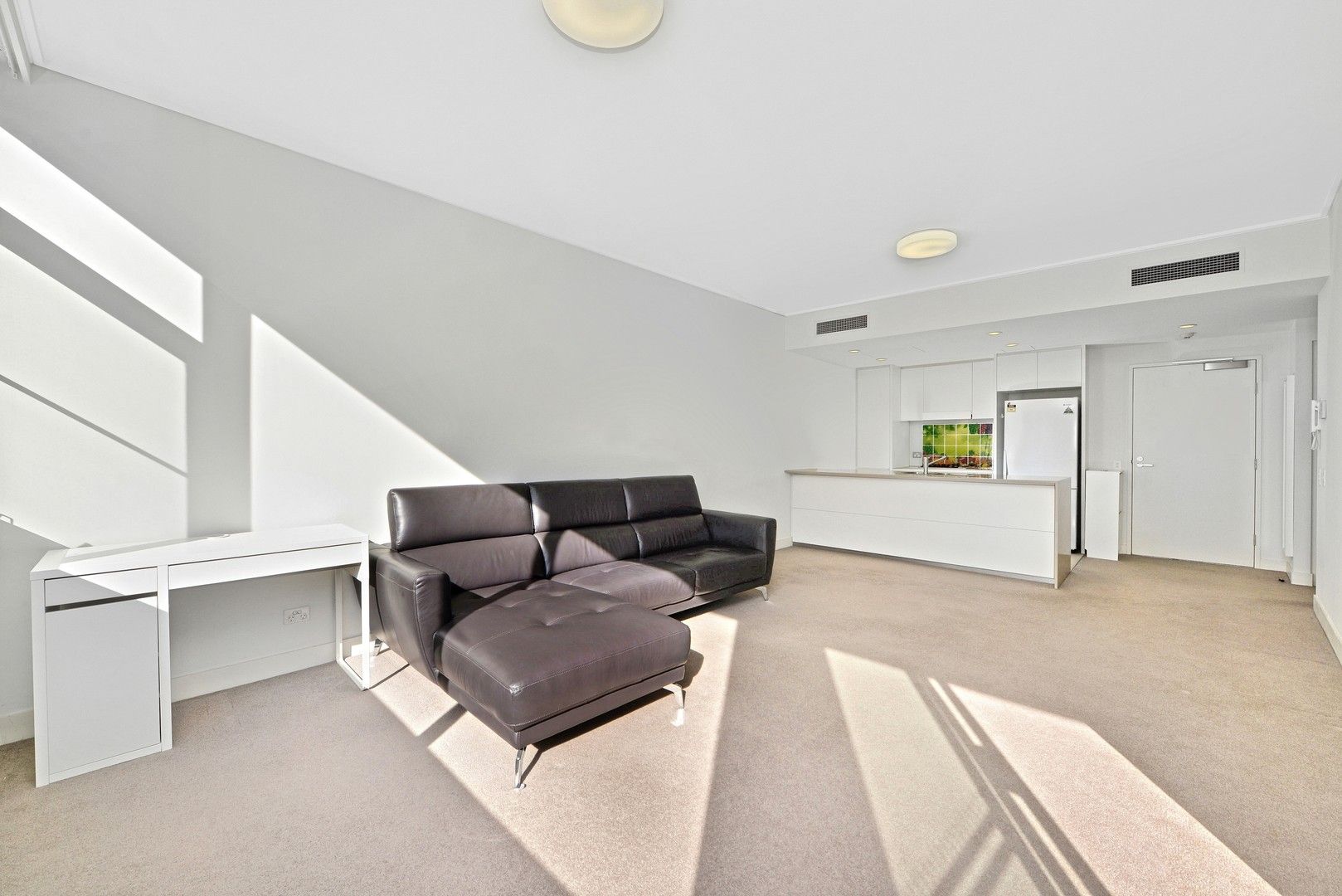 1 bedrooms Apartment / Unit / Flat in 204/18 Shoreline Drive RHODES NSW, 2138